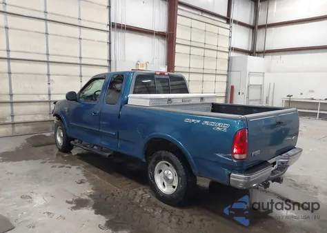 2001 Ford F-150 Lariat/Xl/Xlt z USA, uszkodzony, nr VIN 1FTRX18W01NB18930